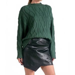 NEW ELAN crewneck cable knit sweater in dark green